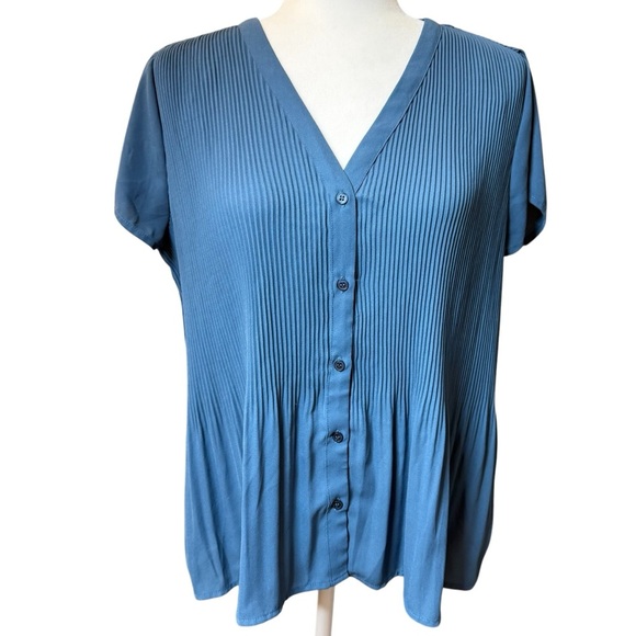 PLEIONE Pleated Tunic Top Blouse‎ Size Small Slate Blue Button Down Short Sleeve - Picture 1 of 12
